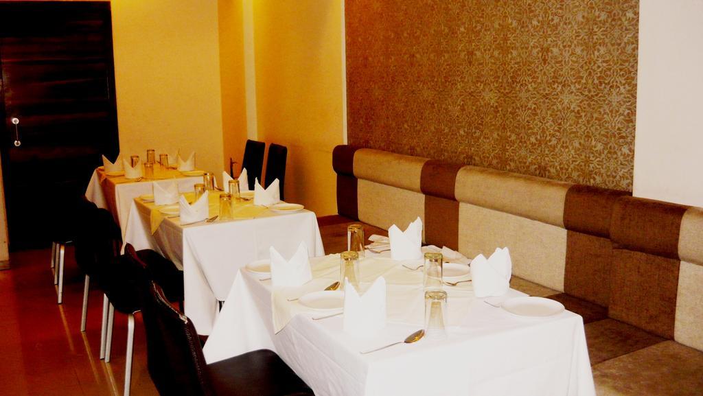 Hotel Tanish Residency Navi Mumbai Ngoại thất bức ảnh
