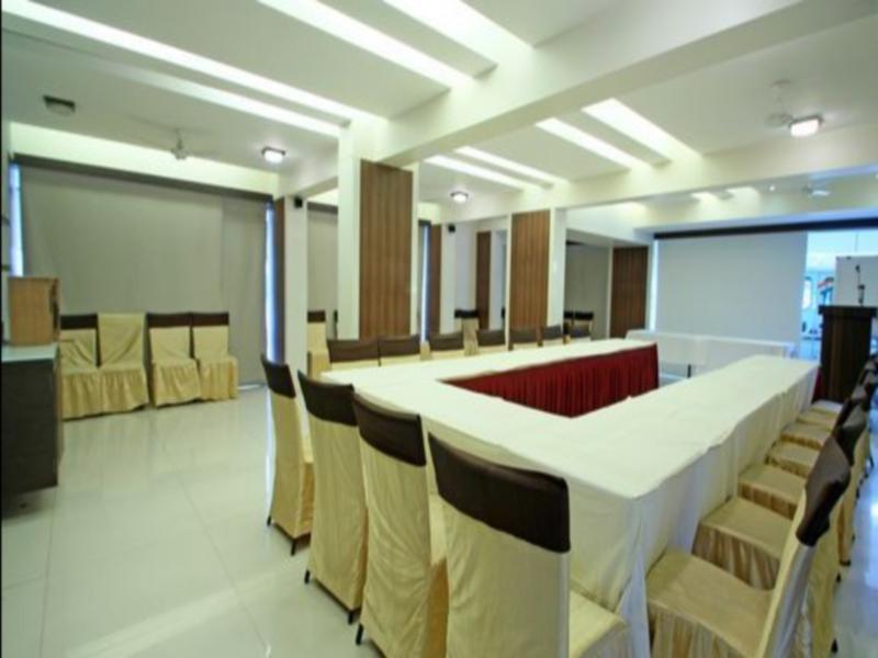 Hotel Tanish Residency Navi Mumbai Ngoại thất bức ảnh